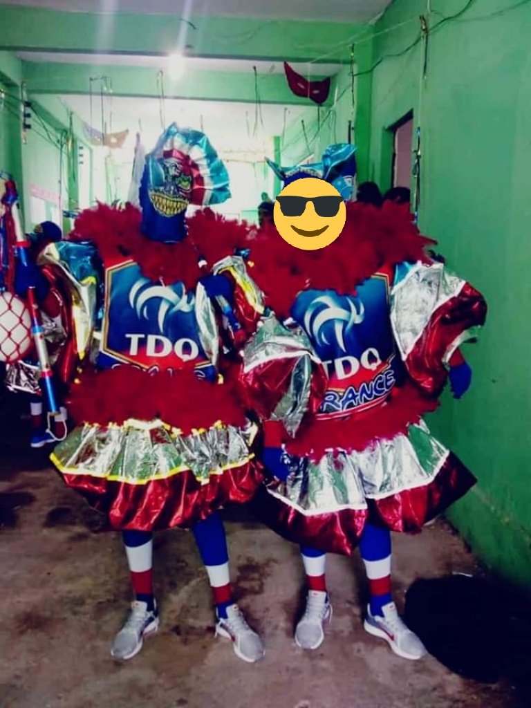Tropadaqueimado's tweet photo. NOSSO LISTRADINHO DA FRANÇA  DE 2019 TROPA DO ZIDANE ✨🎇🎆💪

2021 TEM MAIS LISTRADINHO DO PALHACINHO 🤡🎆🎇✨🎭👏👏 https://t.co/HzRvTwi7qA