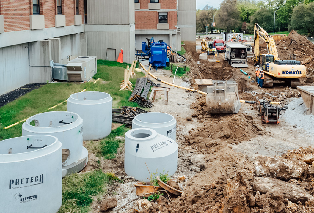 KissickCo's tweet image. Due to the impact on small businesses during this crisis, Kissick has chosen to #shoplocal for procurement. We will buy from local suppliers like Pretech Corp, Wilkerson Crane Rental, &amp;amp; @risingcsinc in support of our community &amp;amp; economy. 🏗️ #KissickProud #KansasCityConstruction