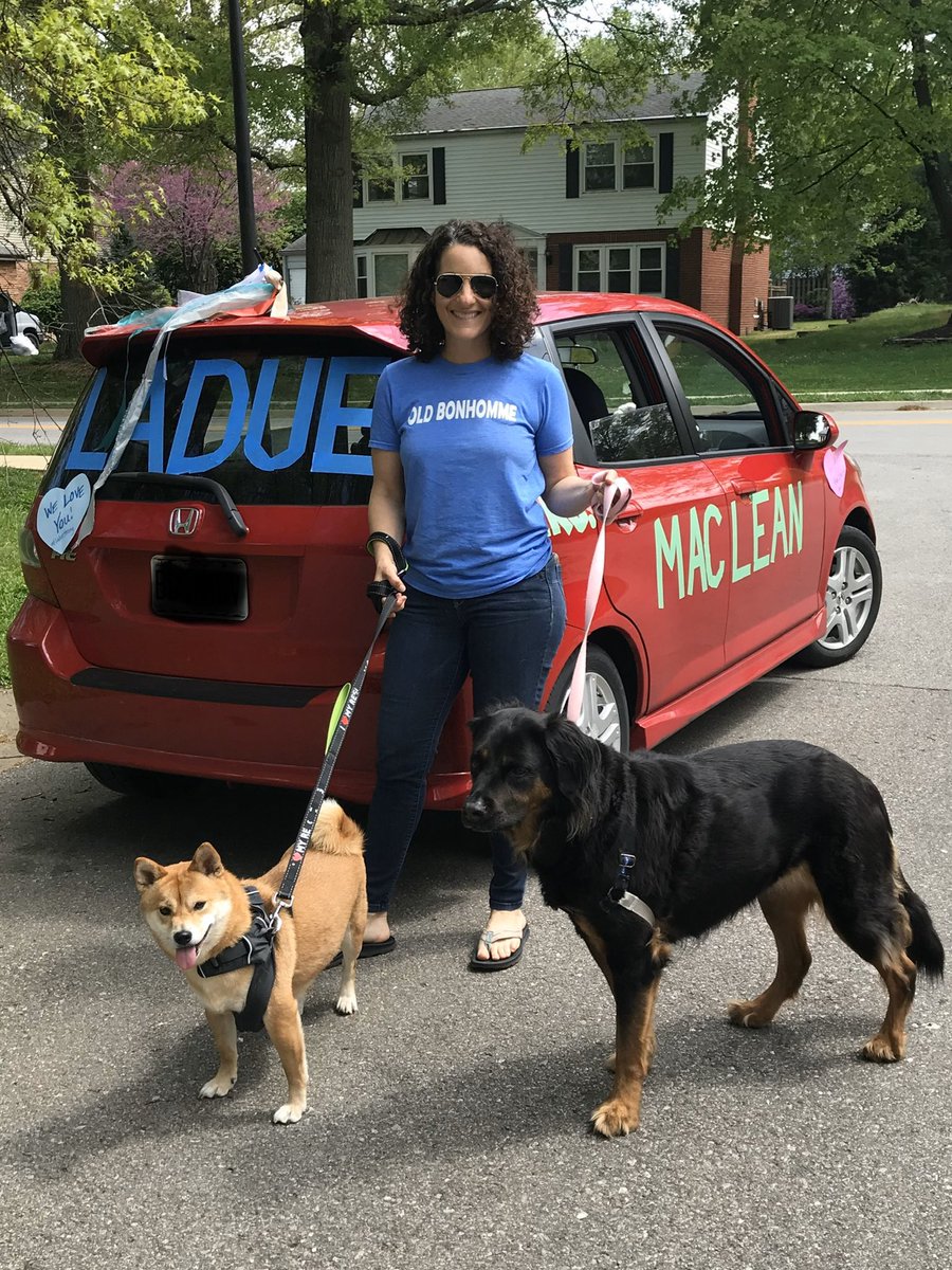 tltmaclean's tweet photo. It was truly amazing to connect with our students &amp; parents during the Old Bonhomme teacher parade! My heart is full! #laduestrong #seeserveconnect #obstrong @TaggertOb @LadueSupe @ObEagles @JRiesenmy https://t.co/Ex7xkzeF3N