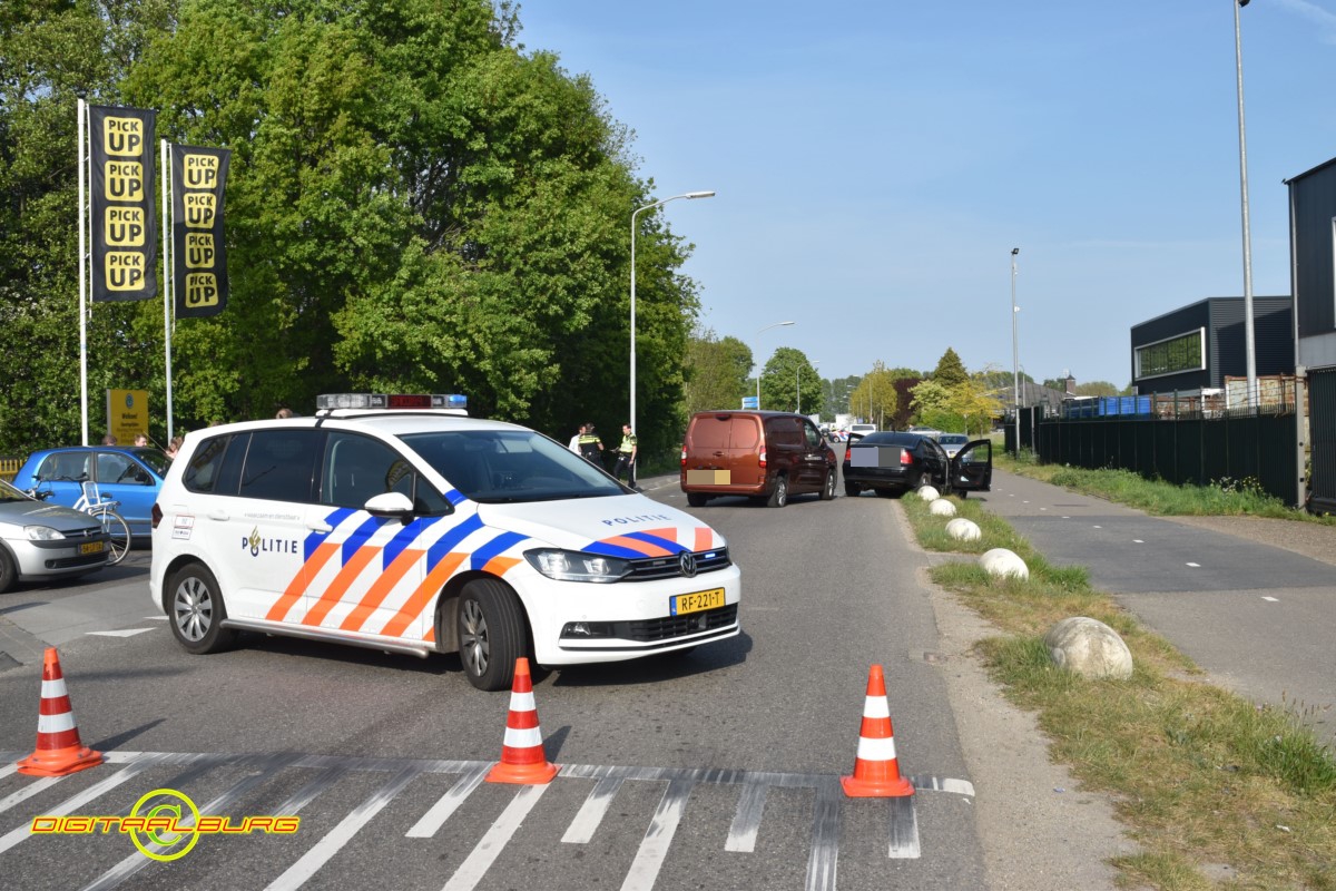 Dronken bestuurder met geschorst rijbewijs betrokken bij ongeluk in Gameren -..