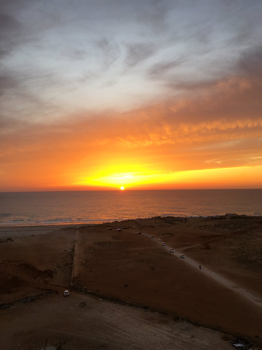carryonjb's tweet photo. On those rare occasions - I set my full frame cameras aside and pick up my @Apple iPhone camera. Sunset, Central Israel - April 2020 #jonnybaker #photographer #travel https://t.co/itB6ZCaDpW