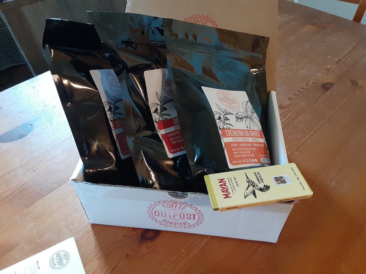 JaimeesDaddy's tweet photo. Hey, @outpostcoffee, I'm digging the pandemic packaging! #Toronto #coffee #stayhome #selfisolation #washyourhands #seriouslywashyourhands https://t.co/BxBI2k1rUa