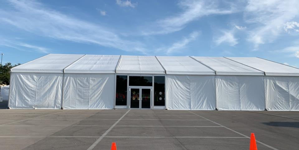 LosbergerUS's tweet photo. One good looking 20m x 30m Losberger De Boer compliments of the amazing team at @ustentrental in Miami. Continue to be well &amp; safe friends

#LosbergerDeBoer #Tents  #structure #clearspan #covid19 #eventprofs #tentpros #tentrental #tentmanufacturer  #fightcoronavirus💪 https://t.co/r6ryMSj3Ow