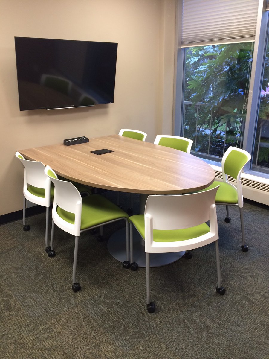 gfulibraries's tweet photo. Miss studying in the library? Try one of our George Fox Libraries virtual backgrounds! 📚🪑💻 https://t.co/Z8w2gOfPgj