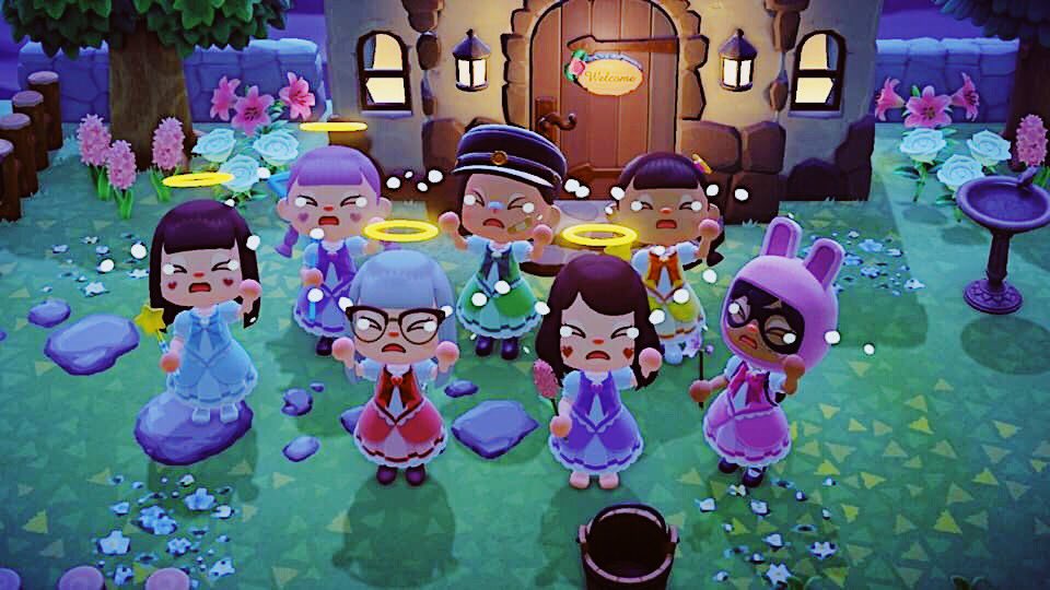 fernzcrossing's tweet photo. The sailor scouts could never. https://t.co/FDrOxC0SEr