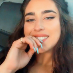 lizzywiser's tweet photo. Lauren inspires me to be better and I commit myself to meditate everyday and be more grateful for what i have. this new song made i thought about my life and my family and i want to change some habits. a little step everyday from now! #50ftwithme @LaurenJauregui ๐ธ๐ฆโจ https://t.co/sObaBFwDKH