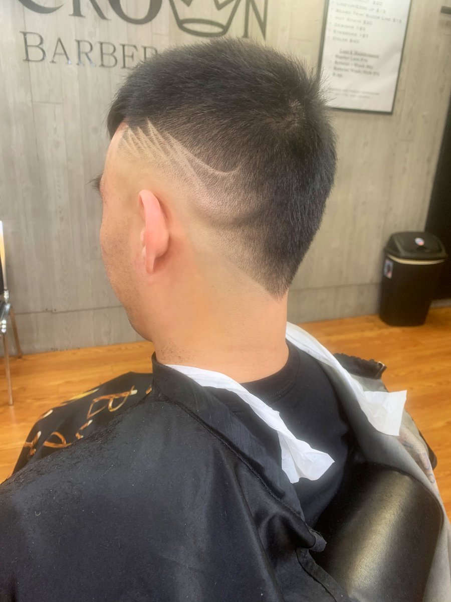 BlackJustinCase's tweet photo. Can’t wait to open the shop back up! 🥺 #AustinTexasBarber #AustinBarber https://t.co/Spq0BuRw2r