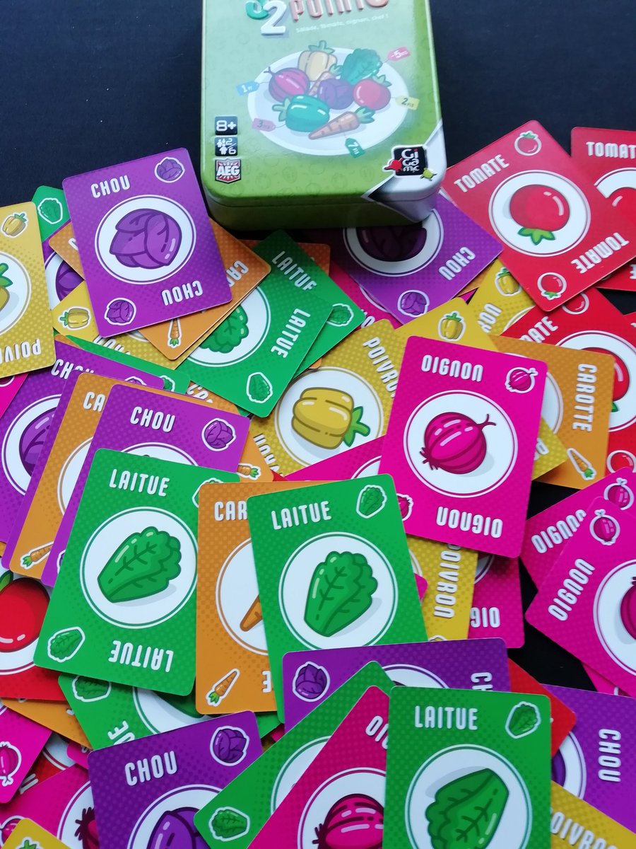 birguini_'s tweet photo. Deux petits #j2s pour se détendre après la journée de travail avec #salade2points de @gigamic et #abyssconspiracy de @StudioBombyx https://t.co/roR3XqxNpl