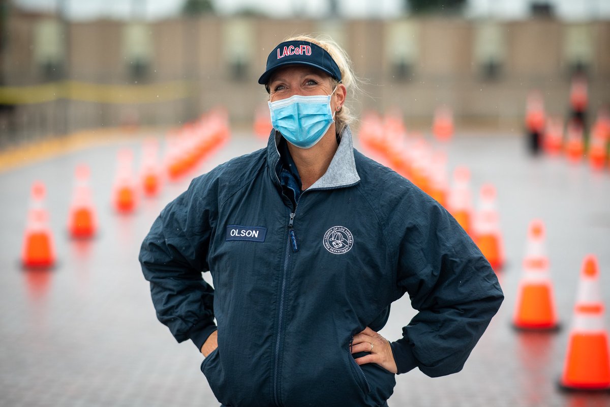 a staffer at a COVID-19 testing site