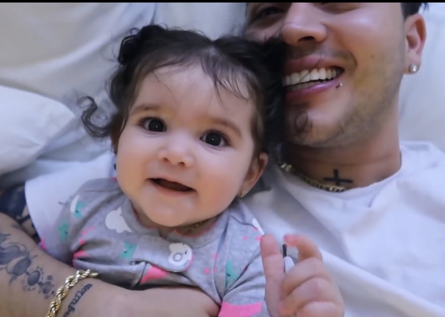 Lo que más me duele es ella.