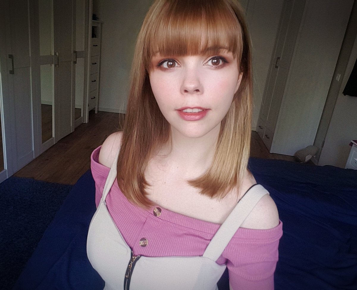 Calssara's tweet photo. Beware! A rare non-cos civil selfie post XD~
had a good hair &amp; make up day :3~~~ https://t.co/6U50bLtDYj