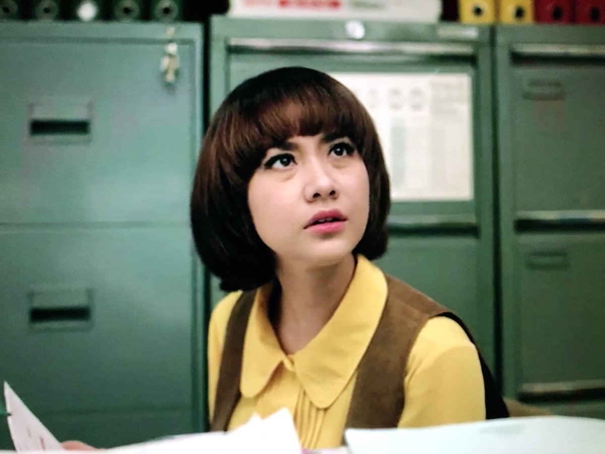 userkeemc's tweet photo. my stupid boss based from true story on netflix. boss yang crack. love this vibe mysia mix indonesia. comedy movie. playing with colourful cinematography. loveeee. https://t.co/GVJVOj33oa