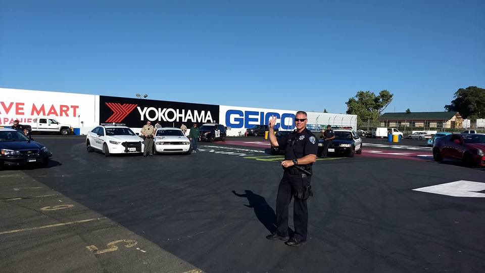 SgtJohnDivine's tweet photo. Officer Joe Holecek is retiring after 25 yrs! Please drive by Rodriguez High School (5000 Red Top Rd, Fairifeld)for a reverse parade in Joe’s honor. He will be at the main entrance from 2:30pm to 4:00 on Tues 4/28. Tell everyone! #FFPD #FSUSD https://t.co/BLvx2guhNi