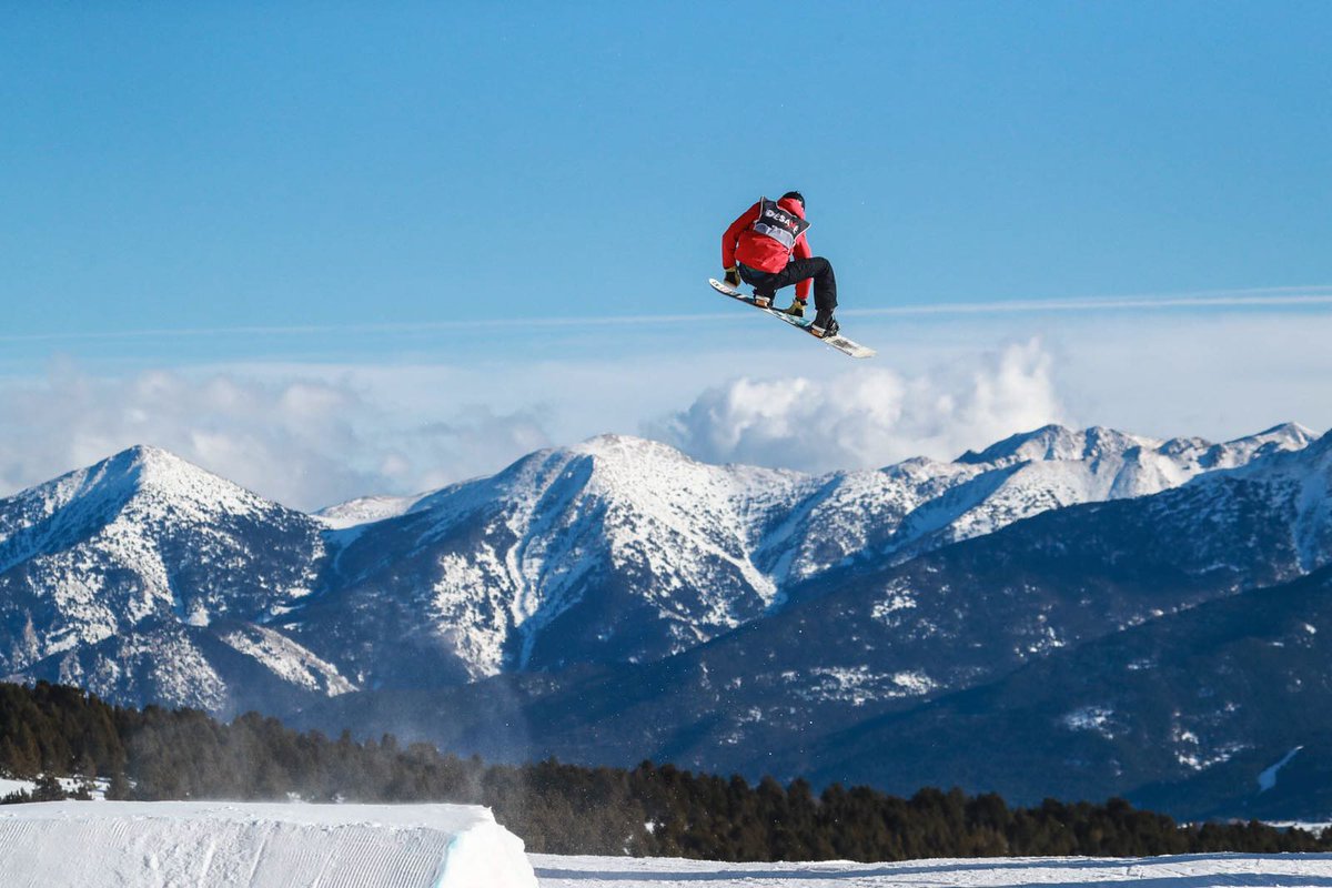 🏂⛷[ CUNA DEL FREESTYLE ]⛷🏂
Si te gustan las sensaciones fuertes, el próximo invierno tienes que descubrir los espacios #Freestyle que ofrecen  las estaciones #Altiservice 🤯
Rampas, slides, kicks, boxs y peraltes  te esperan en <a href="/SaintLaryAlti/">Station de ski de Saint-Lary - Altiservice⛷🏂</a> y <a href="/FontRomeuP2000/">FontRomeuPyr2000</a>