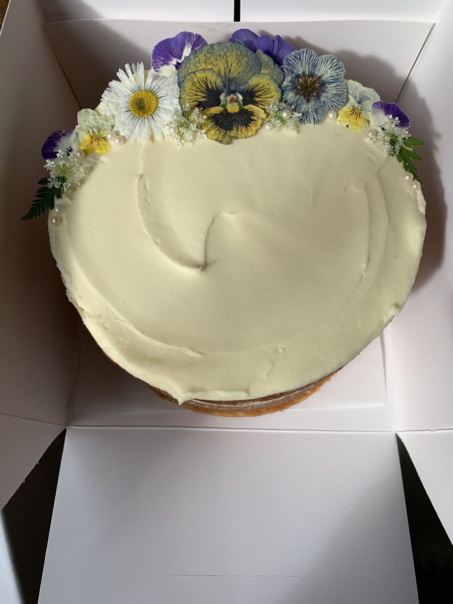 clemserrell's tweet image. When some nearest and dearest have lockdown birthdays, cake is needed #batch22