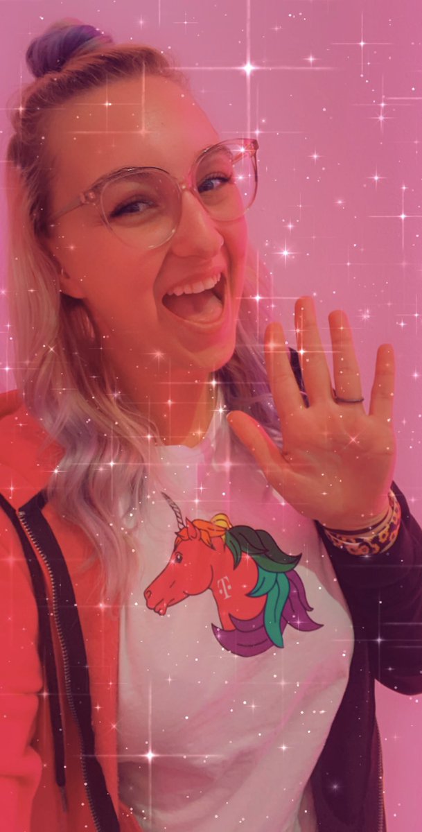 MagentaMelina's tweet photo. Today marks 5 years of working at @TMobile 💕

I’m extremely grateful to every single leader who has been a part of my professional development over the last 5 years. I wouldn’t be the leader I am today with you! 

#Magentaversary 

#FirstAndFast https://t.co/U2rIN5whyb