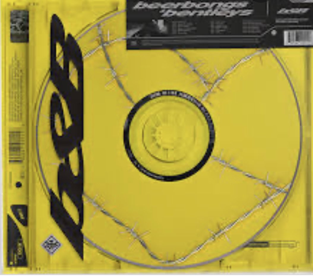 rriproarin's tweet image. Happy second birthday little guy. Your big brother Stoney is so proud of you and your little brother Hollywood’s Bleeding hope to keep up the family tradition of success.