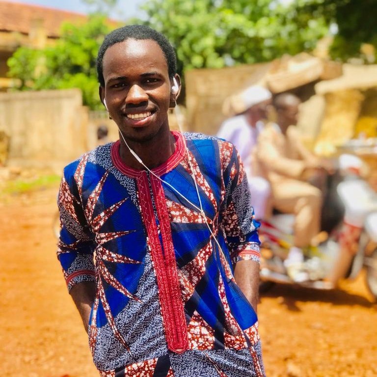 alphapoullo's tweet photo. #NouvellePhotoDeProfil https://t.co/X5CsAiBxul
