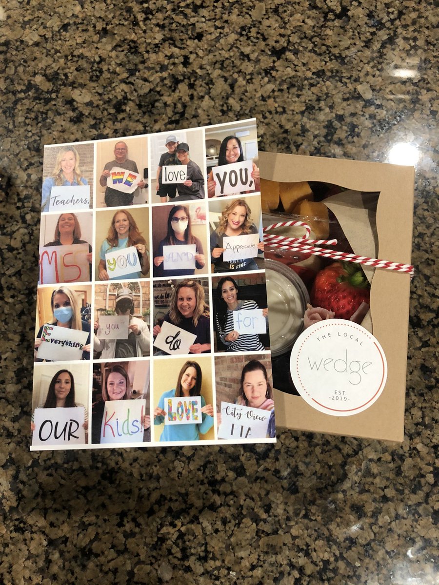 #CISDRocks CTY PTA delivered staff lunch today to show their appreciation &amp; support.  @CityViewElem  #CTYPTARocks