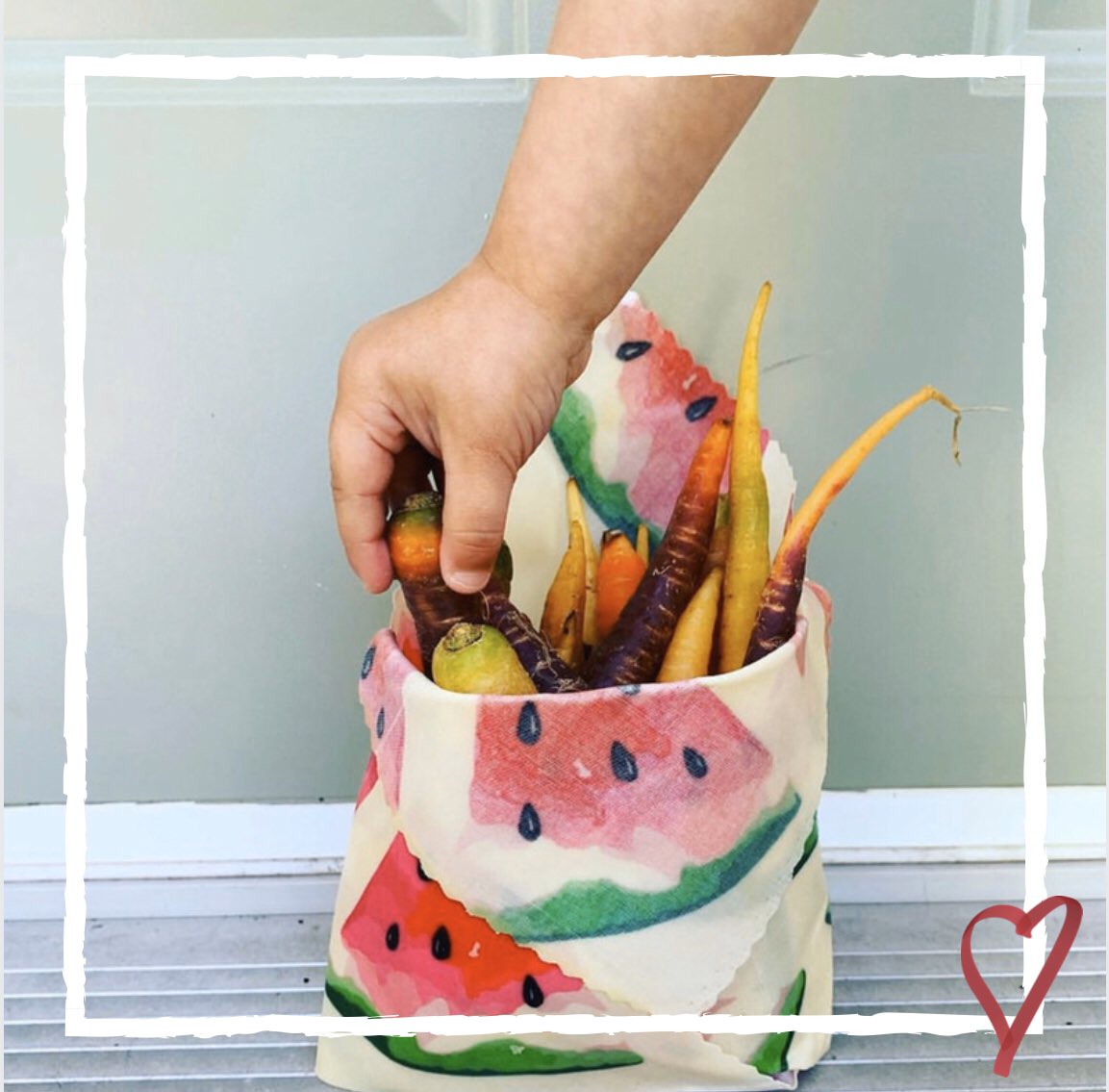 shopWL's tweet photo. Choose nature, not plastic 🌱 and decrease your single use plastics like cling wrap and ziplock bags with Bee Simple’s beeswax food wraps, bags &amp; twist ties! 🐝 https://t.co/yL1jMwAnUL
A great #mothersday gift idea! #wholeheartedlylocal #beeswax #beeswaxwraps https://t.co/HSJNzUsGSp