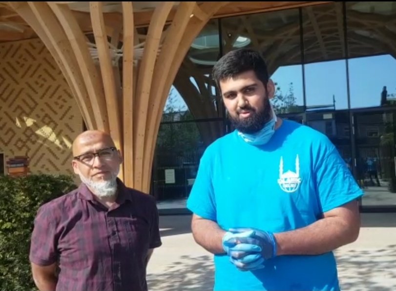 A brother at @CamCtrlMosque requested support for 30 #refugee families in #Cambridge. One call to <a href="/pakfoods/">Pak Foods</a> and <a href="/Masjidumar_Leic/">Masjid Umar</a>, and food for the month of Ramadan was secured - thank you 🙌🏼❤️

Love our community, always ready to answer the call.

#COVID19 #coronavirus