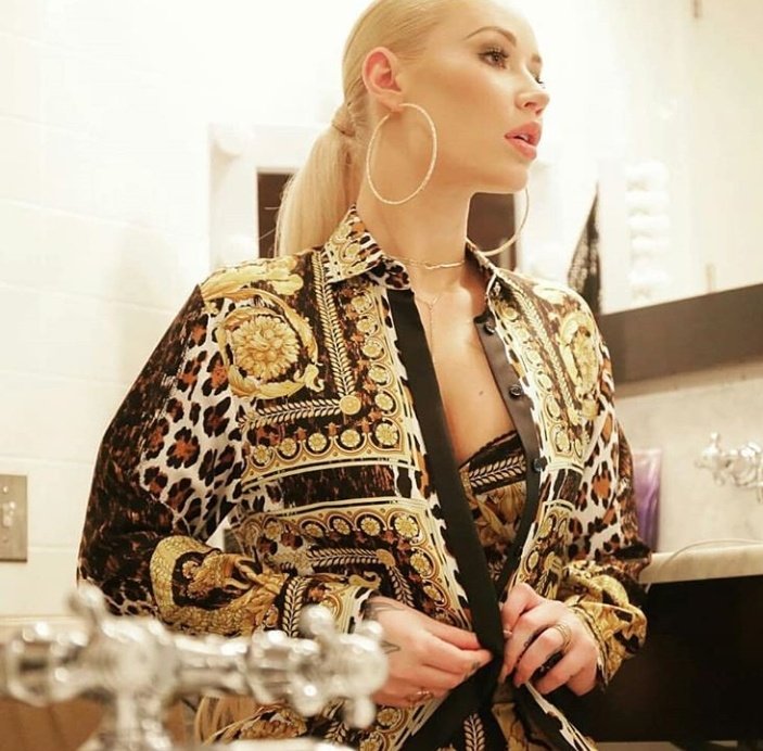 Love04194989's tweet photo. @girlsinrap @NICKIMINAJ #ntmyparty #IMDStreamingParty #YikesParty #kream #IGGY3 @NICKIMINAJ @IGGYAZALEA https://t.co/dffd2eJE0p