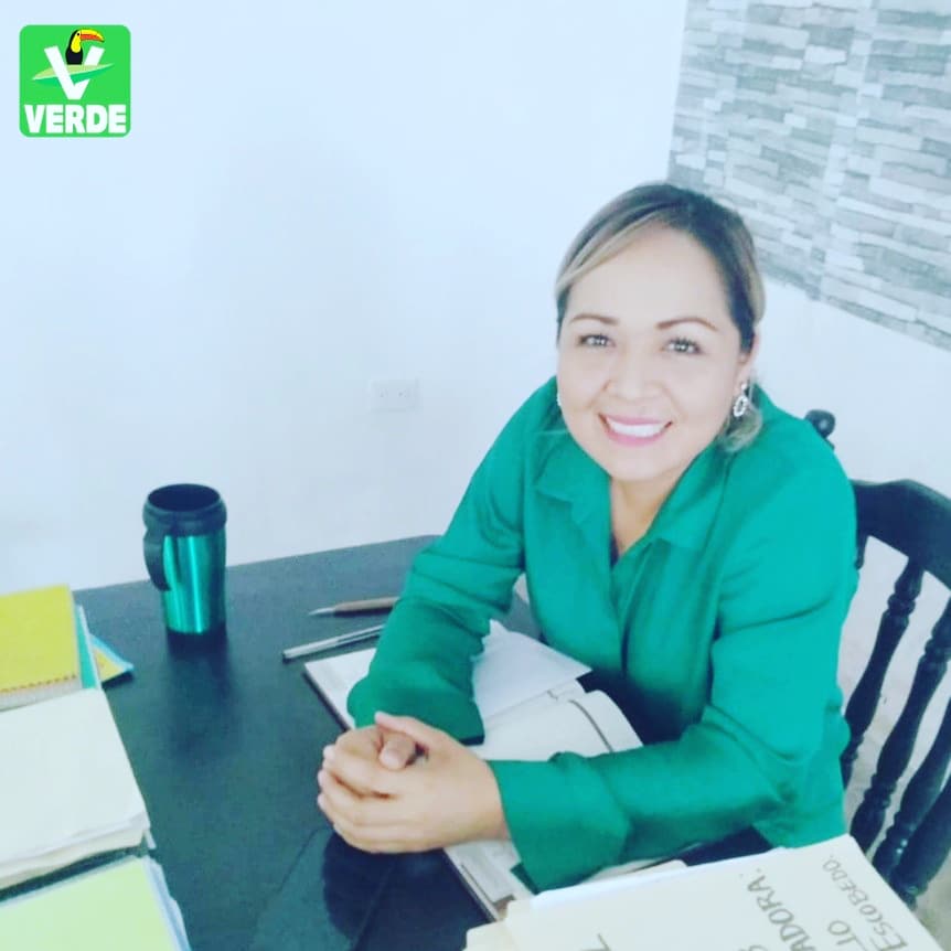 InungarayGlz's tweet photo. Trabajando desde 🏠💚, sin aflojar el ritmo, seguimos en contacto con nuestra #FamiliaVerde via Watssap, redes sociales, etc.. Siempre al pendiente de todos ustedes!
Bendiciones y a seguir adelante que pronto pase esta pandemia.
#siTienesQueSalirHayqueProtegerse.
#QuedateEn🏠 https://t.co/2NlU1uF4ze