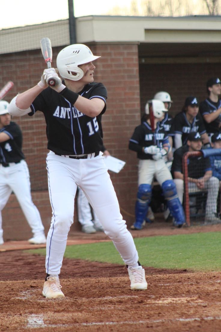 FrizzellAiden's tweet photo. I am blessed and excited to announce I am furthering my academic and baseball career and Southwestern Oklahoma State University. Thank you to all of my coaches, friends, and family for all they have done for me over the years. #GoDawgs https://t.co/Qxw6s4bzam