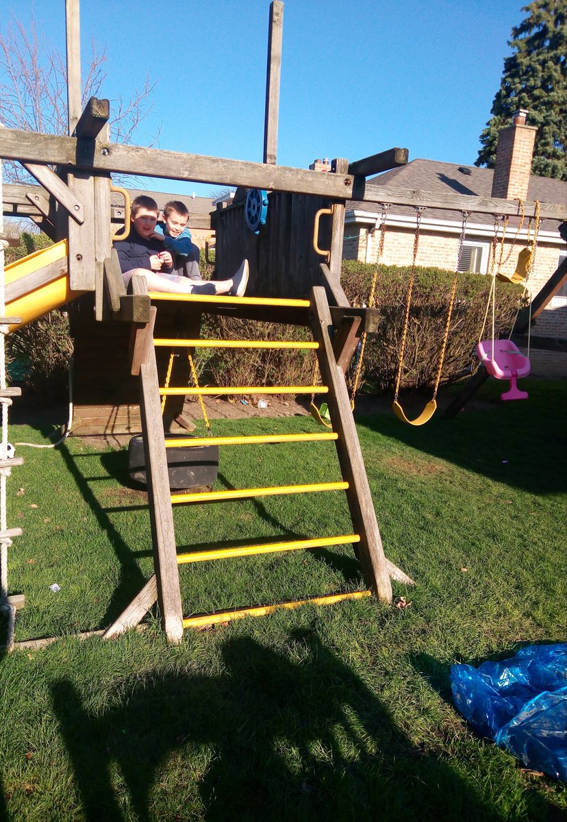 MrsCombs7's tweet photo. Enjoying the beautiful weather! #brothers #NTDSEmpowers @ntdse https://t.co/Wusz2lck0K
