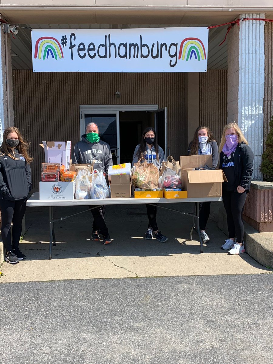Today the Frontier girls lax team dropped off a large donation to Feed Hamburg.These donations will be used for families in need within our community.Huge thank you to all of those that donated food &amp; other items during our drive.Your generosity is amazing. 💙
#StrongerTogether