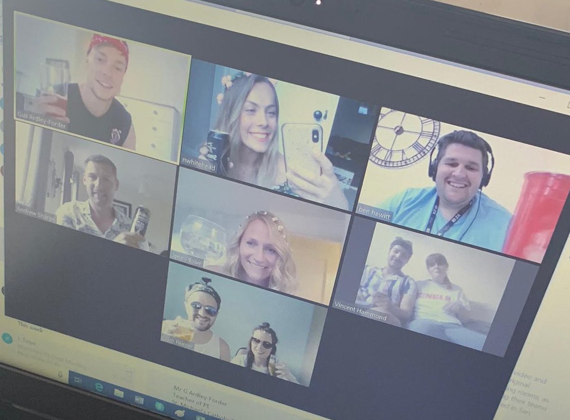 jtowePE's tweet photo. PE Dept team social - reconnecting to one of the reasons we love our job. No matter the other challenges, staff are your most important resource. Invest in them & watch the success follow! Can’t wait to be back with them all #bestdept #humansfirst #teaching #PEhasmorefun https://t.co/m7QytZTjNn