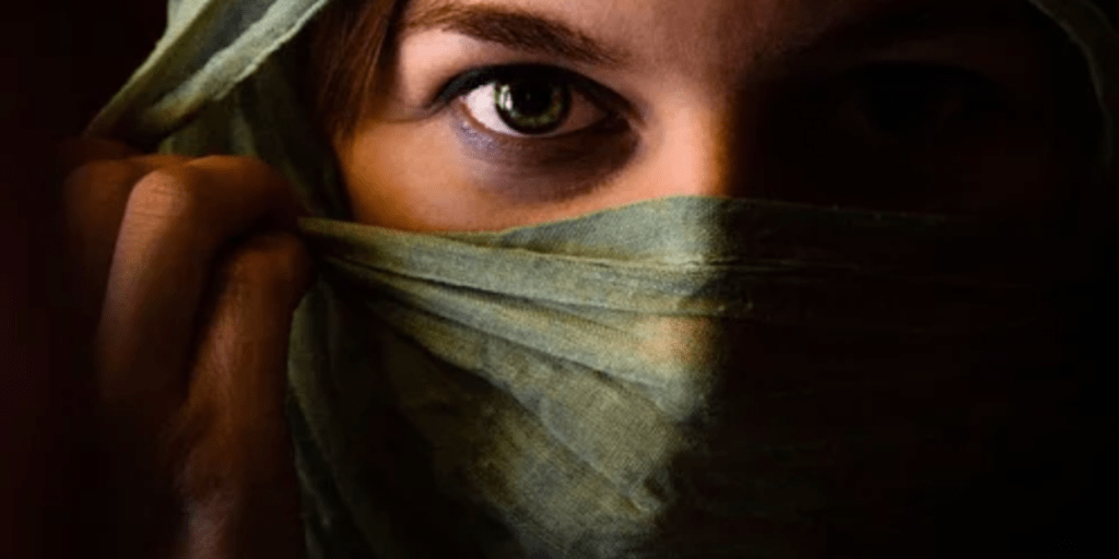 InThePantheon's tweet photo. Cursed Mask: The Oracle Speaks: Large green eyes peered at us, before curling up to watch. Nyx’s eyes narrowed for a moment, before turning her attention back to the Oracle.
#Dinlas #Nyx #CursedMask #ThePantheon #WritingCommunity… https://t.co/Tvnu47CETx https://t.co/fwmM4z3VU4