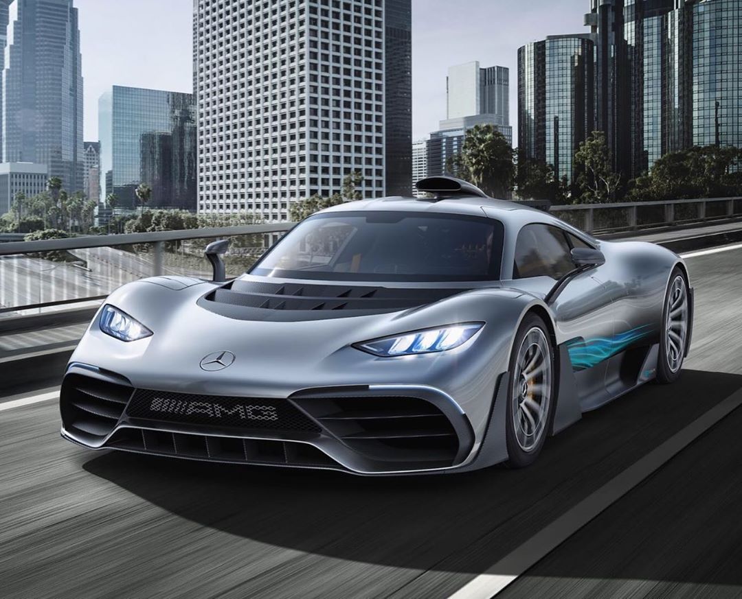 CariopeMotor's tweet photo. #MercedesBenzSports #MercedesProjectONE, #HYPERCAR diseñado por #MercedesAMG. Un coche de calle con tecnología directamente derivada de la Fórmula 1, es real, no es marketing.
✖️✖️✖️⠀
#PuedeSerTuGranCoche #Formula1 #drivenbyeachother #mercedessports #motorsport https://t.co/CBhTnKzEZV