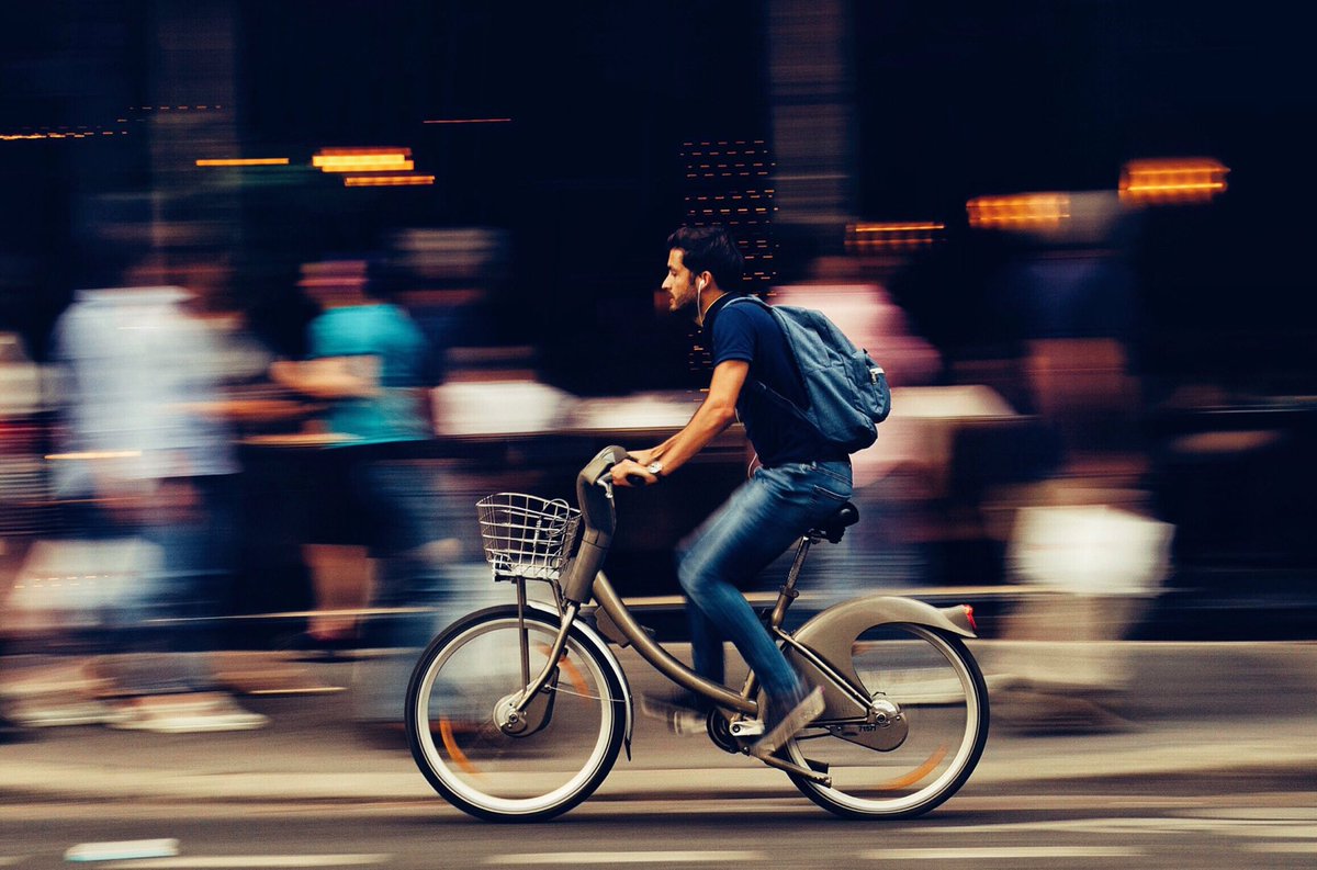 modacitylife's tweet photo. 70% of Sydney residents want to bike more. But unsafe conditions mean 1% do; leading to two million daily car trips under two kilometres.

Now, a post-COVID economic stimulus could accelerate their 5,000 km. cycle network plan from 36 years to just three.

https://t.co/boyzH1v0go https://t.co/kGlk0pHf6n