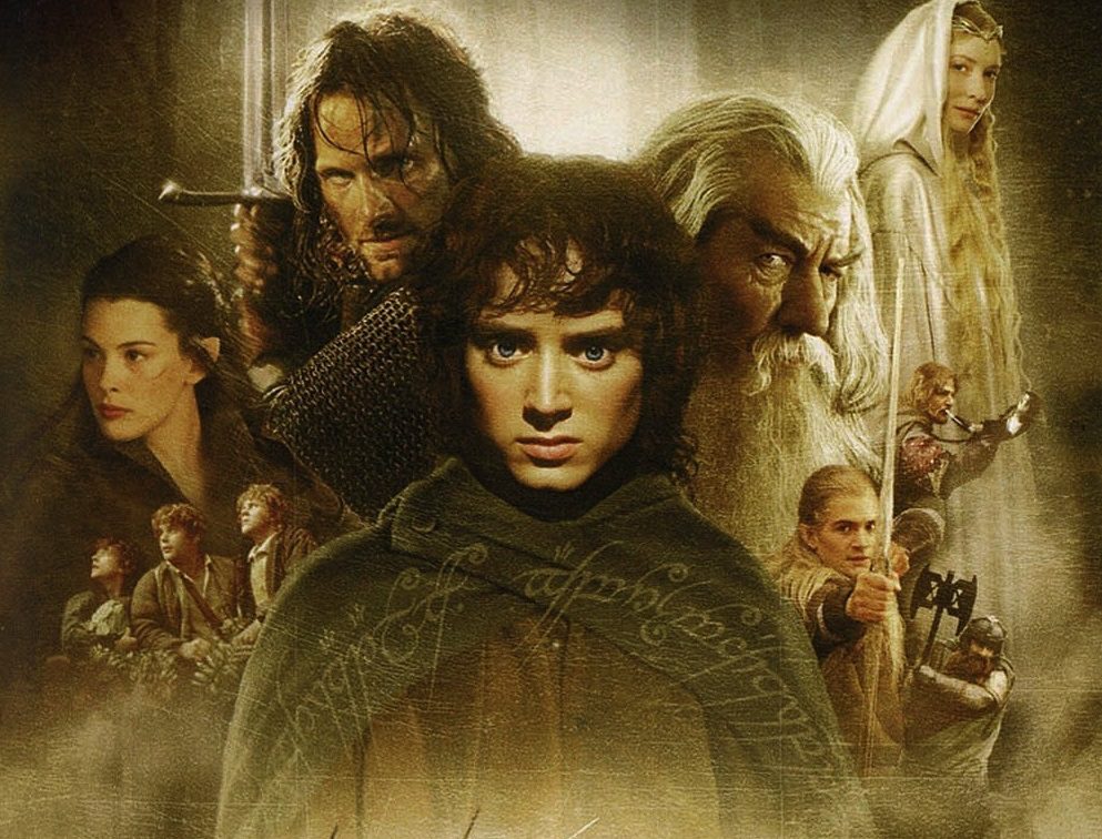 Si te propusieran una maratón... ¿con cuál te quedas?

RT  -  Harry Potter 
Me Gusta  -  El Señor de los Anillos