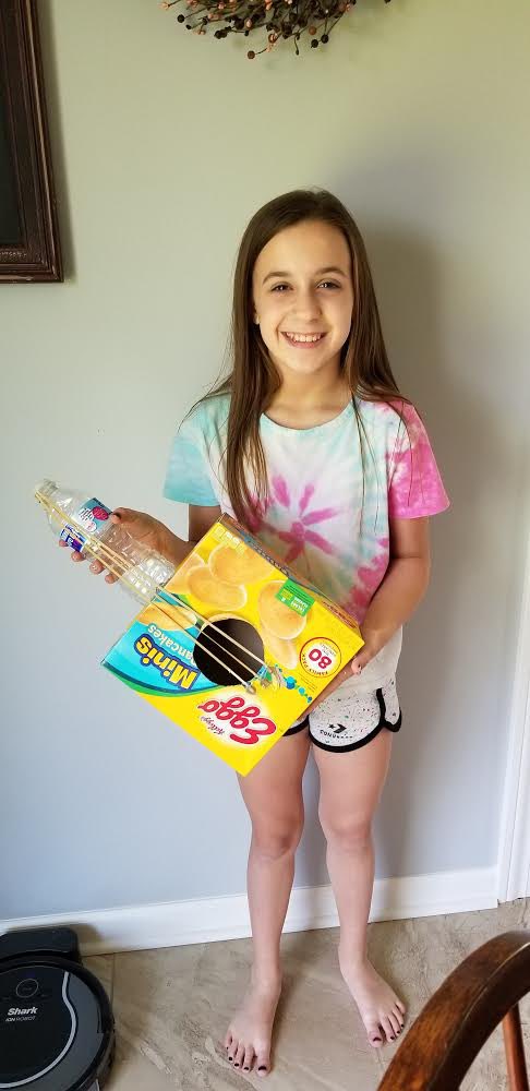 2FishGirls tweet media