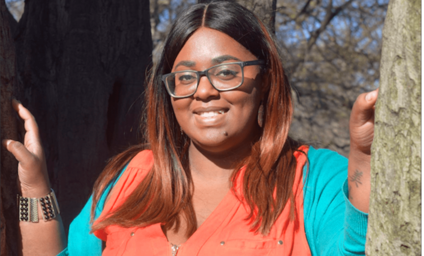 byHeatherLong's tweet photo. Rana Zoe Mungin, a 30yr old teacher, died today of COVID-19.

She called 911 on March 19 and an EMT told her she was just having a "panic attack."
She went to the ER herself only to be told her lungs "sounded clear"

She actually had one of the worst cases
https://t.co/4KyVPWT0NK https://t.co/SUYXQl9RU1