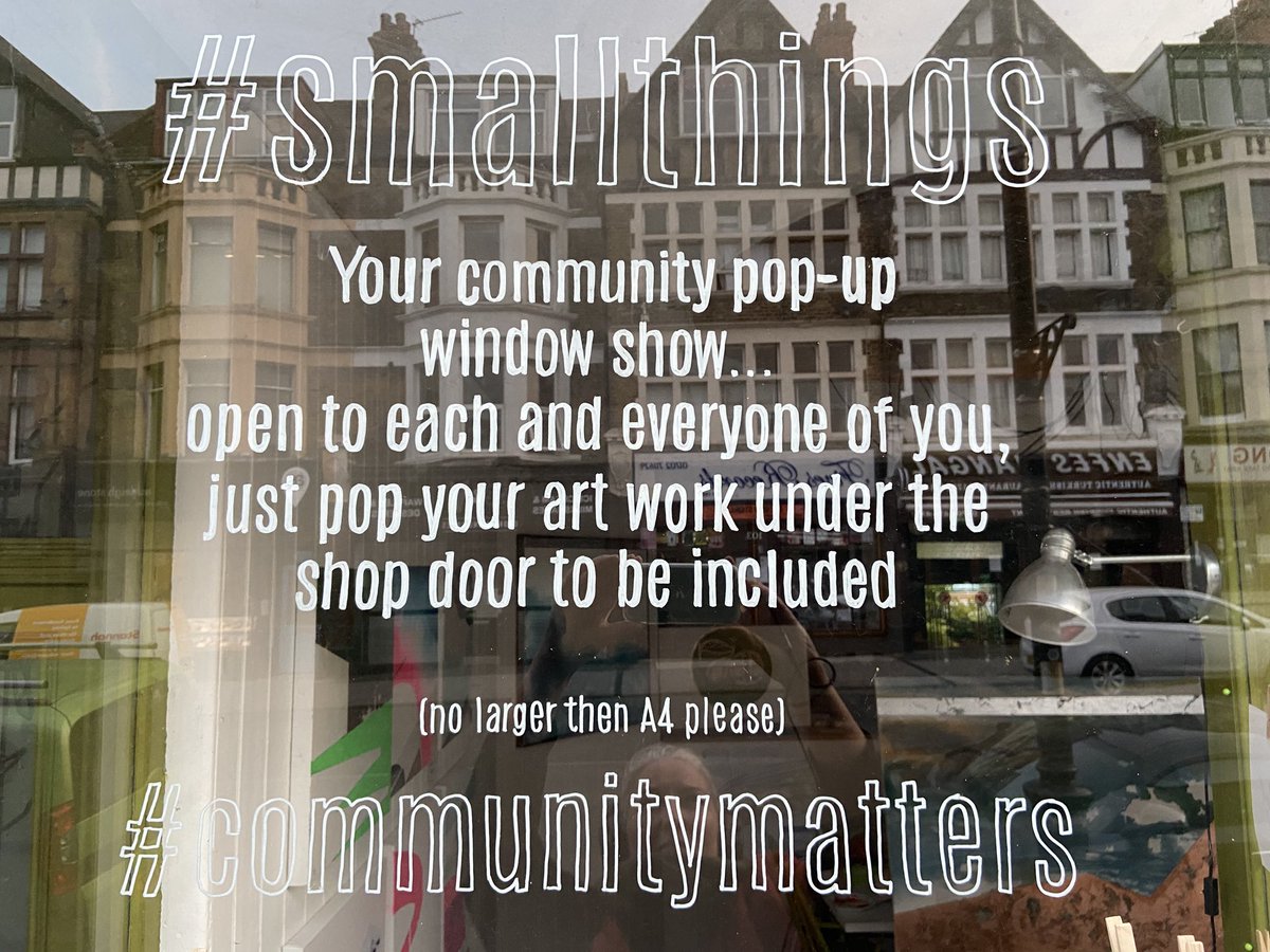 MetalSouthend's tweet image. Lovely window display #LeighonSea gallery 70 The Broadway. And an invite to take part #smallthings #CommunityMatters - make a piece of art and post it through the letterbox to take your pride of place. A4 Max. Of course,  only if you’re #local and it’s safe to do so.  #southend
