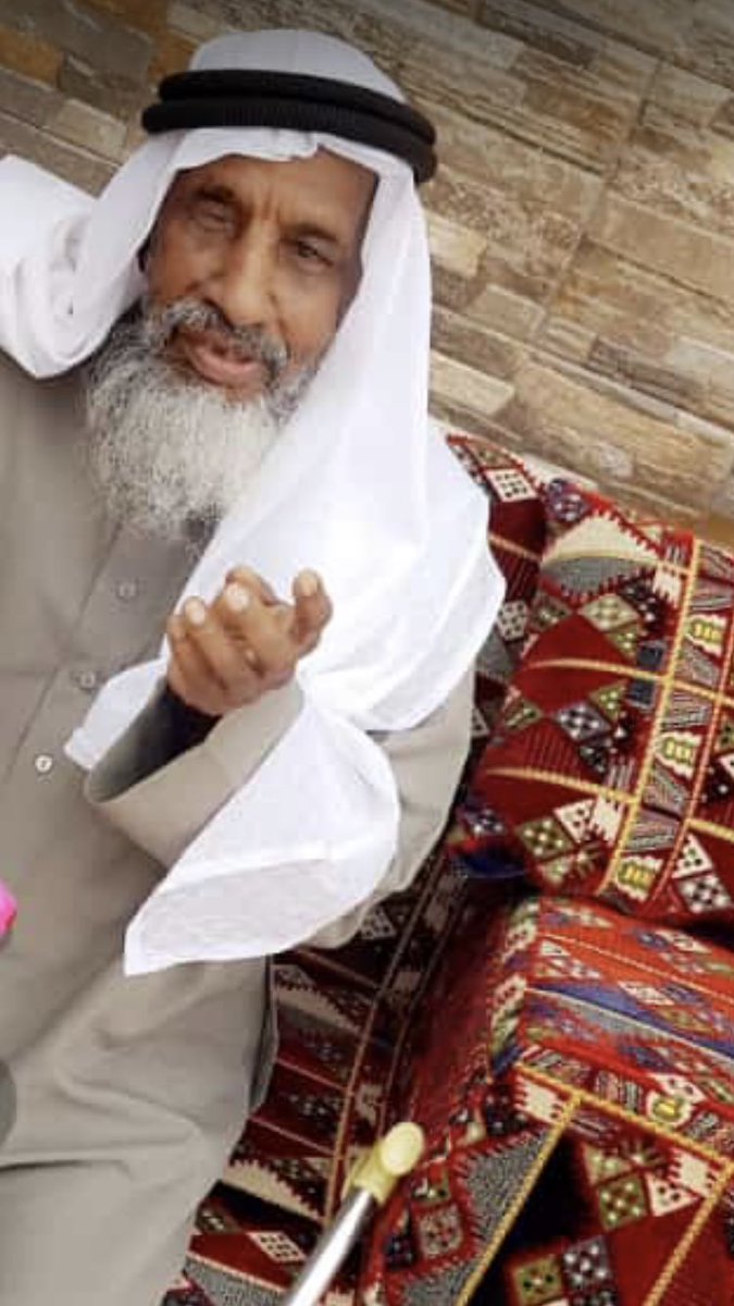 1975Abofahd's tweet photo. #شارك_صورة_أبوك
والدي وتاج راسي حفظه الله ٠٠ومتعه بالصحة والعافية ٠٠وامد في عمره على الطاعة ٠٠٠ اللهم آميييين https://t.co/gN83JjHNZx