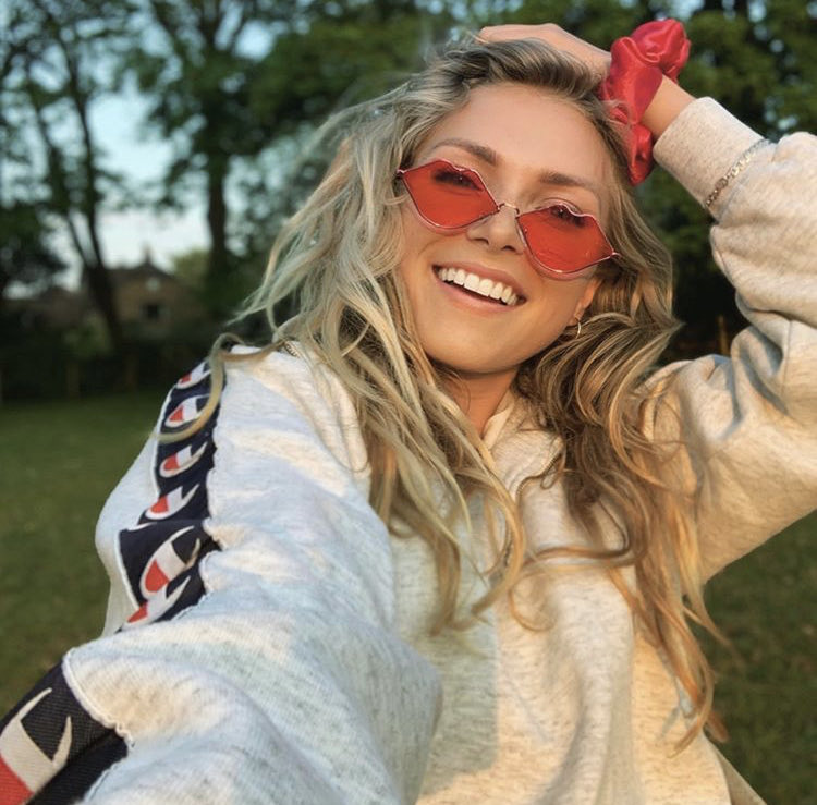 Celeb Style (@thecelebstyle) on Twitter photo Here’s the link for Verity’s sunglasses - shopstyle.it/l/bgwSk 💋
#mic #madeinchelsea <a href="/BowditchVerity/">Verity Bowditch</a> @asos <a href="/JPsunglasses/">Jeepers Peepers</a> Here’s the link for Verity’s sunglasses - shopstyle.it/l/bgwSk 💋
#mic #madeinchelsea <a href="/BowditchVerity/">Verity Bowditch</a> @asos <a href="/JPsunglasses/">Jeepers Peepers</a>