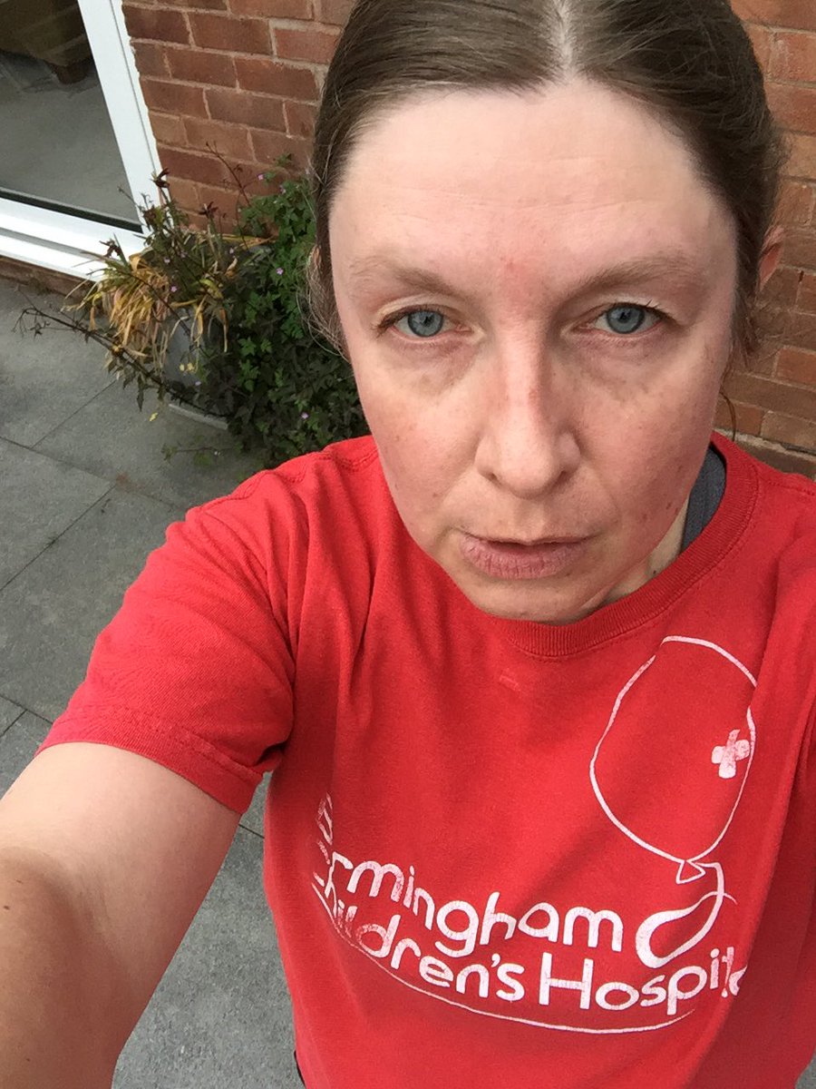 Apologies for subjecting you to my sweaty post-run look but it’s all for a good cause right?! Thanks to ⁦<a href="/Gymshark/">Gymshark</a>⁩ #NHSSweatySelfie ⁦<a href="/Bham_Childrens/">Bham Children's Hosp 💙</a>⁩ ⁦<a href="/BWH_NHS/">Bham Women's Hosp 💙</a>⁩