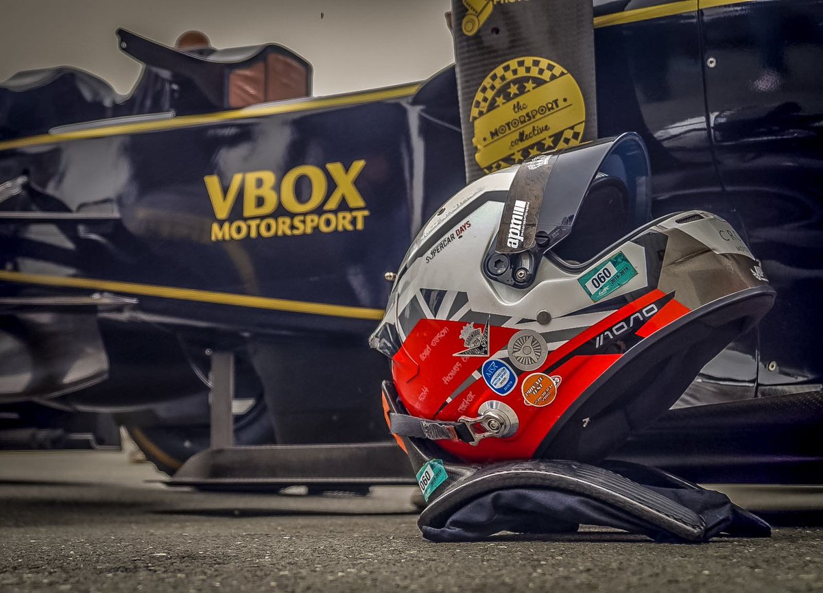 APMCustoms tweet media