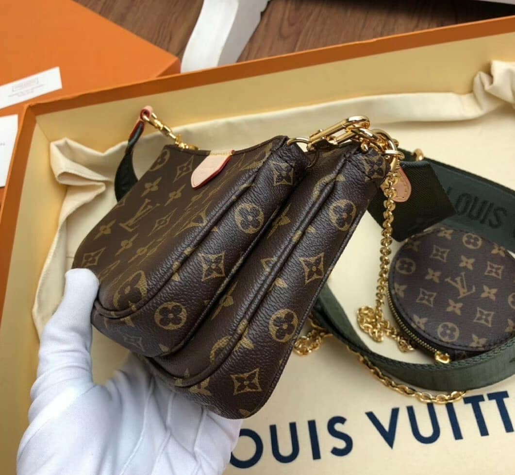 plug_miss's tweet image. 🌸 NEW SEASON LV SIDE BAG 🌸

VARIETY OF DIFFERENT COLOURS 🌈
BANK TRANSFER &amp;amp; PAYPAL 💷
DM FOR INFO &amp;amp; TO ORDER 📲
24/7 REPLIES 🛂
-
#lv #designerbag #highendfashion #rep #clone #womensdesigner #louisvuitton #sidebag #festivalfashion