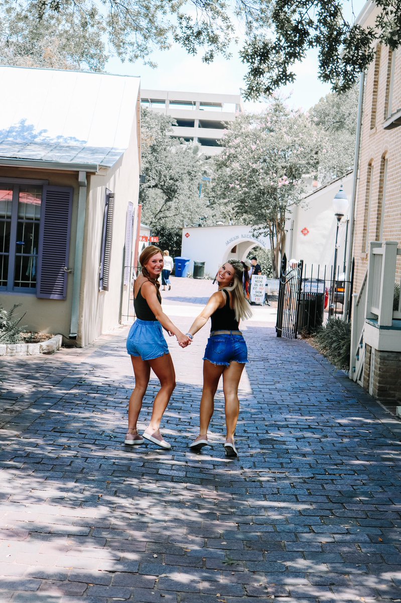 brookeanne08's tweet photo. If you didn’t know our relationship before, you do now✨ https://t.co/uM4CeEKUx0