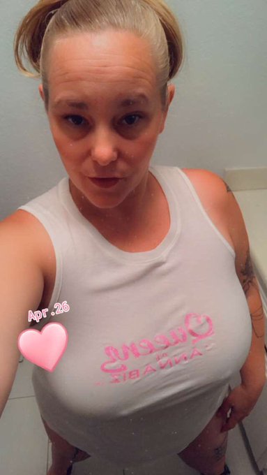 #mrsgreenthumbs #gardening #weedslut #milf #blonde #tan https://t.co/9BHOTr0JNK<a href="/tag/mrsgreenthumbs"class="tags">#mrsgreenthumbs</a><a href="/tag/gardening"class="tags">#gardening</a><a href="/tag/weedslut"class="tags">#weedslut</a><a href="/tag/milf"class="tags">#milf</a><a href="/tag/blonde"class="tags">#blonde</a><a href="/tag/tan"class="tags"><span>#tan</span></a>