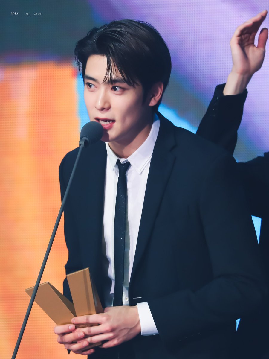 Realpcy__68's tweet photo. ชั้นว่าชั้นยังไม่ตายนะ แต่ทำไมชั้นเห็นพระเจ้าแล้วอ่ะ  #JAEHYUN https://t.co/LPXuqfqc9l