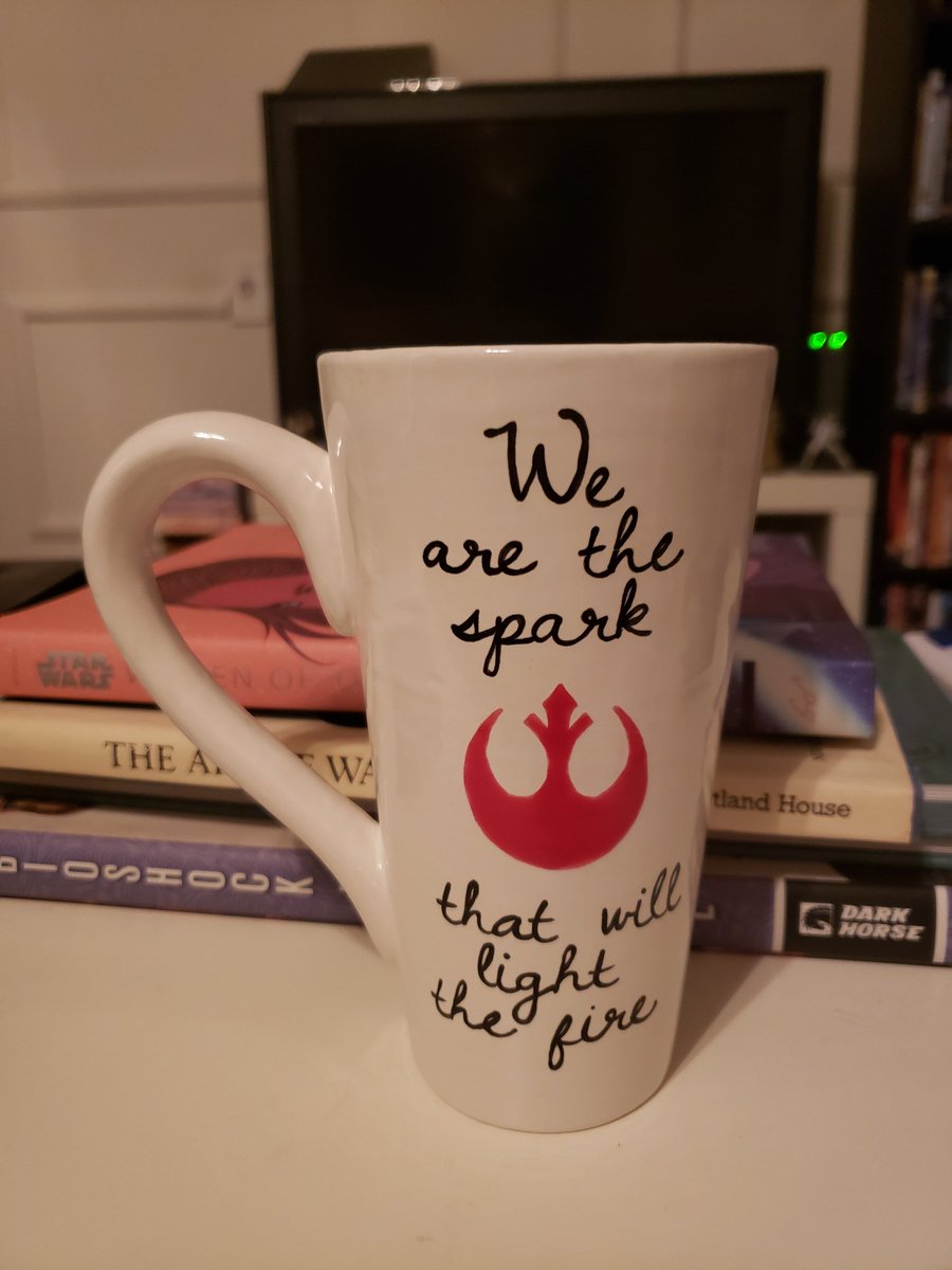 katiel_carter's tweet photo. I have several great Star Wars mugs, but this handmade TLJ one is by far my favorite! #ThisWeeksMugs #ThisWeekinStarWars https://t.co/SxxGgnEjcs