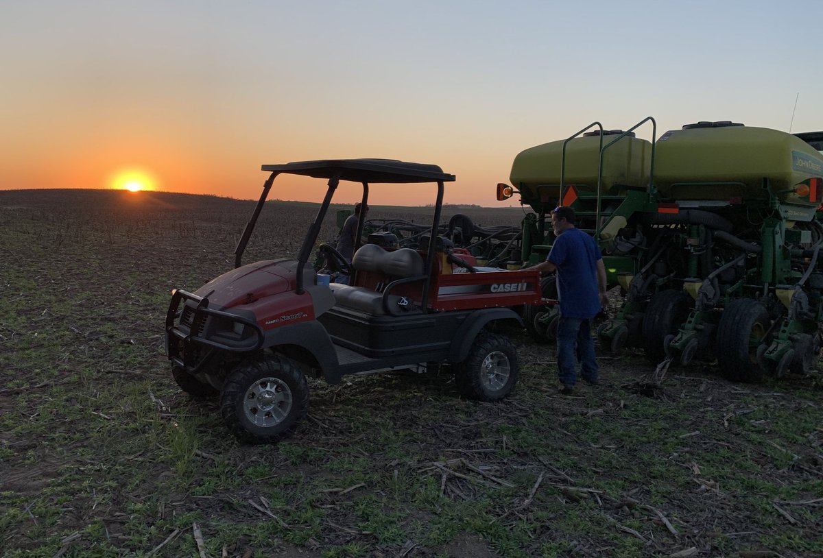 Absolutely beautiful evening to put in an Asgrow MD Plot!  A big thanks to Holcomb Farms and Kanza Coop for putting it in.  <a href="/DKAS_CO_WKS/">Asgrow/DEKALB CO & W. KS</a> <a href="/Asgrow_DEKALB/">DEKALB Asgrow Seed</a> #plant2020 #stillfarming