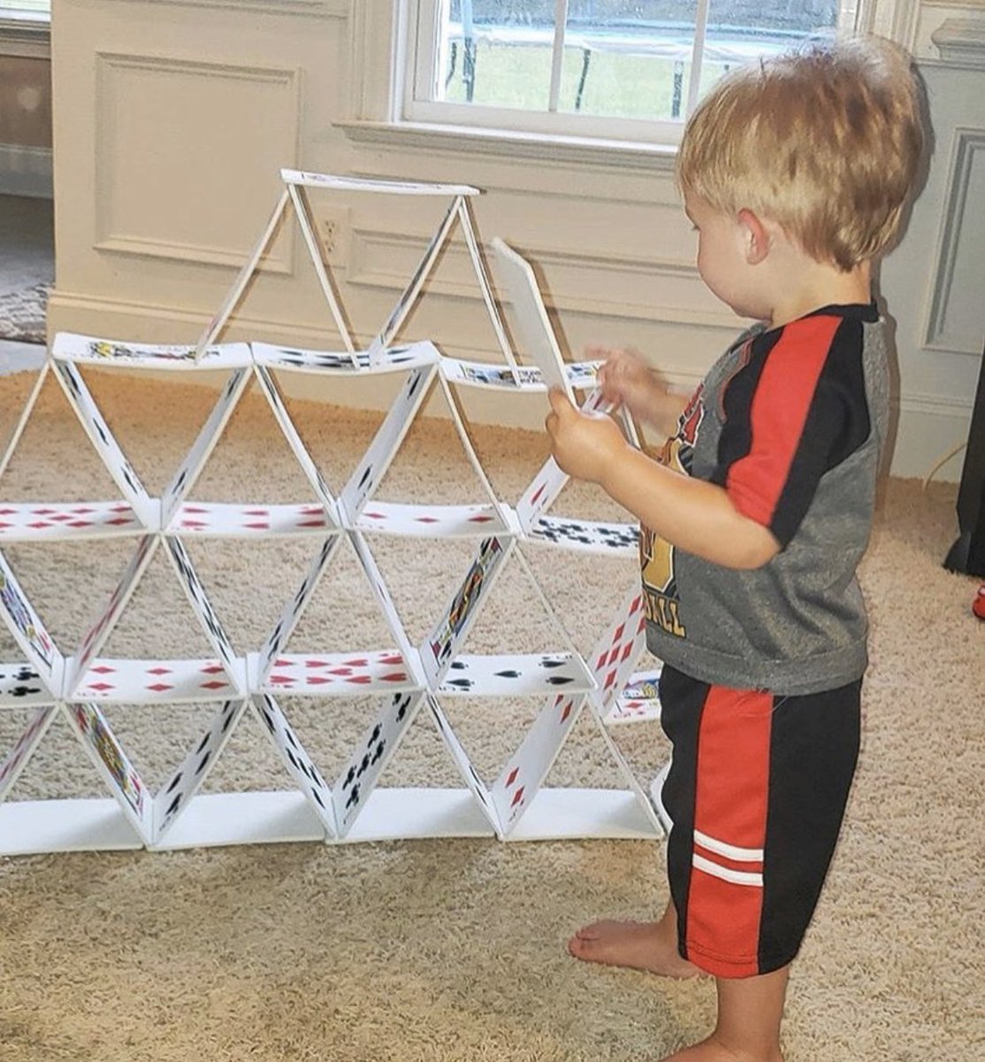 RMHCCenValley's tweet image. Spending time at home doesn’t have to be boring! Join us for the #CardChallenge to help @rmhc reach their goal of raising $3 million so families caring for a sick child have support and resources they need.