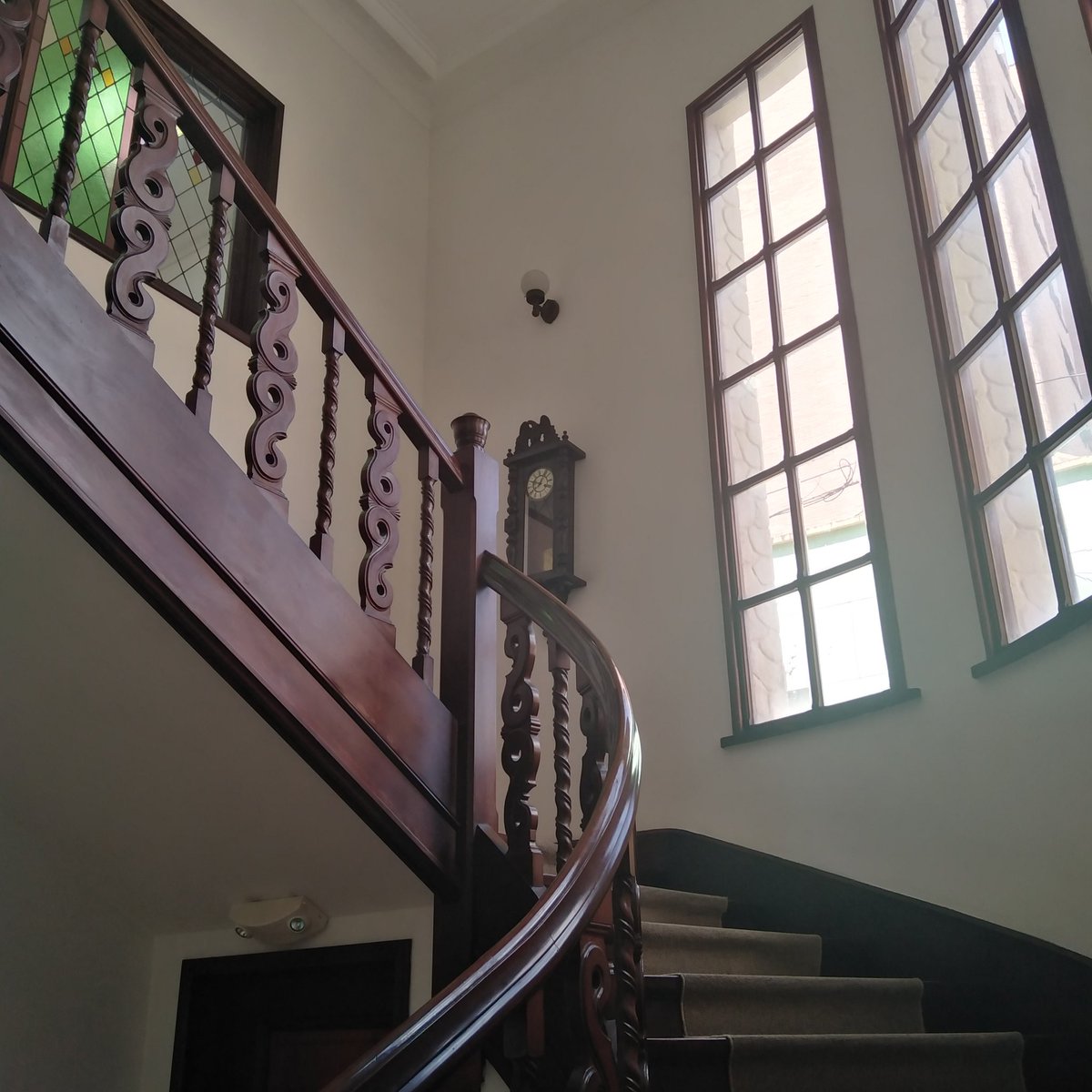 jennygiraldo's tweet photo. #MeMueroPorVolver a la Casa de la Cultura de @CONFIARCoop. Aquí tenemos muchas cosas pendientes por hacer, este es un lugar bello en el que el trabajo toma sentidos y rutas diversas para construir un mundo en el que podemos vivir mejor. https://t.co/U4QvFO882g
